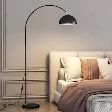 Luminária de chão Novaluz Iluminação aplicada em ambiente